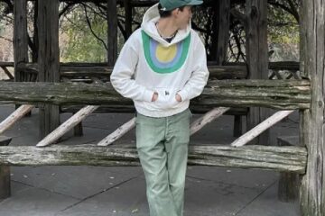 Badson Bound Hoodie White